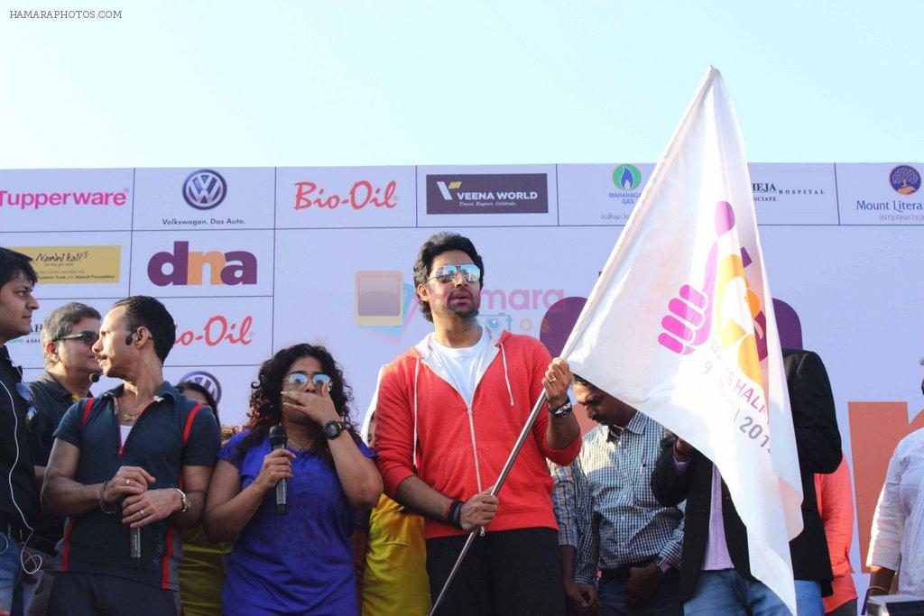 Abhishek Bachchan at DNA Marathon in Mumbai on 9th March 2014