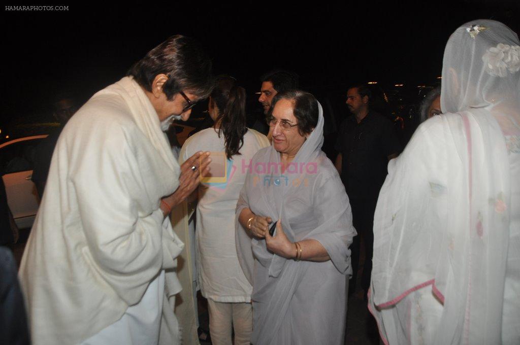 Amitabh Bachchan at Bobby Chawla's prayer meet in Taj Land's End, Mumbai on 11th March 2014
