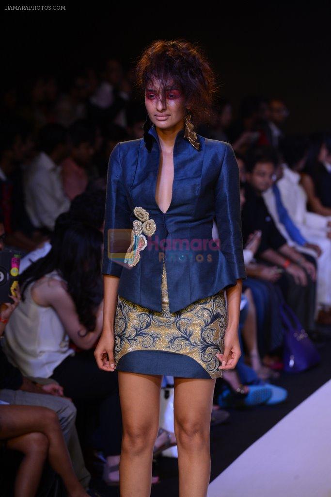 Model walk for Narendra Kumar Ahmed Show at LFW 2014 Day 1 in Grand Hyatt, Mumbai on 12th March 2014