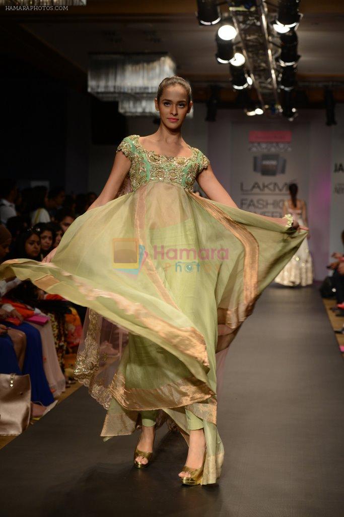 Model walk for Anushree Reddy Show at LFW 2014 Day 4 in Grand Hyatt, Mumbai on 15th March 2014