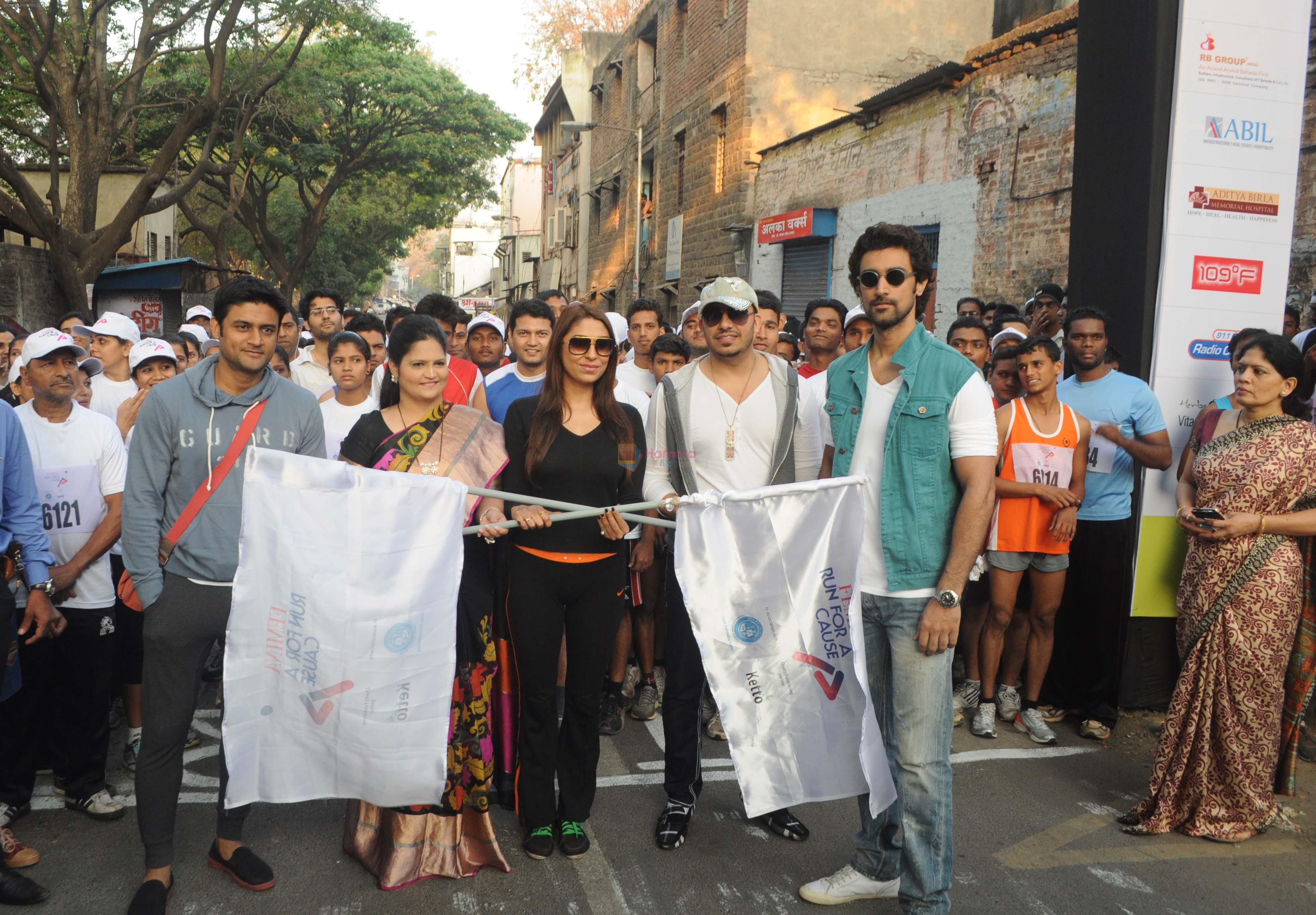 Manav Gohil, Usha Kakade, Pooja Mishra, Ali Quli &  Kunal Kapoor at the _Femina Marathon-Run to Save The Girl Child_