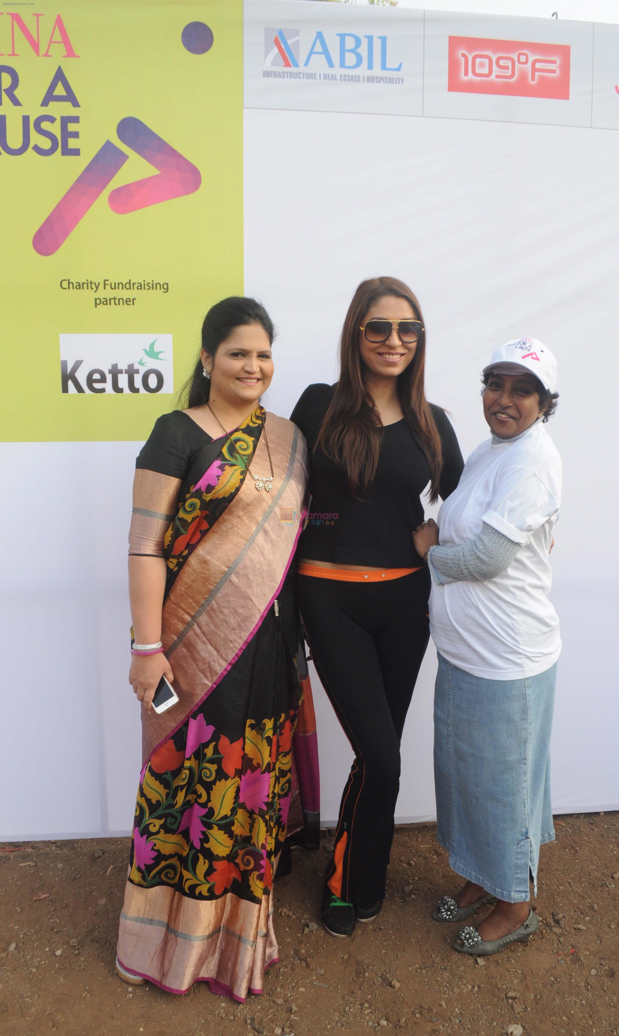Usha Kakade, Pooja Mishra & Corina Manuel at the _Femina Marathon-Run to Save The Girl Child_