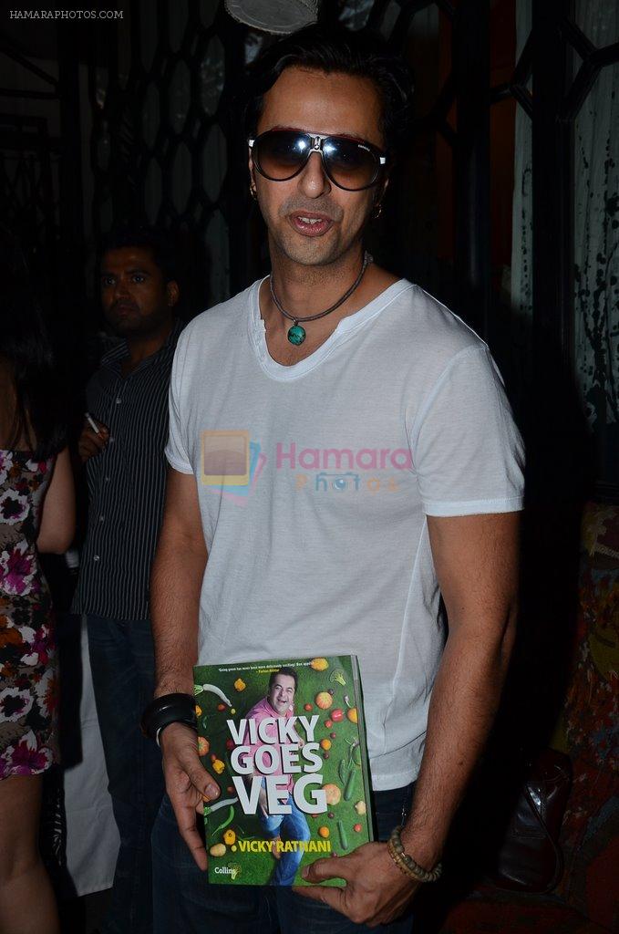 Salim Merchant at the launch of chef Vicky Ratnani's book in Nido, Mumbai on 20th March 2014