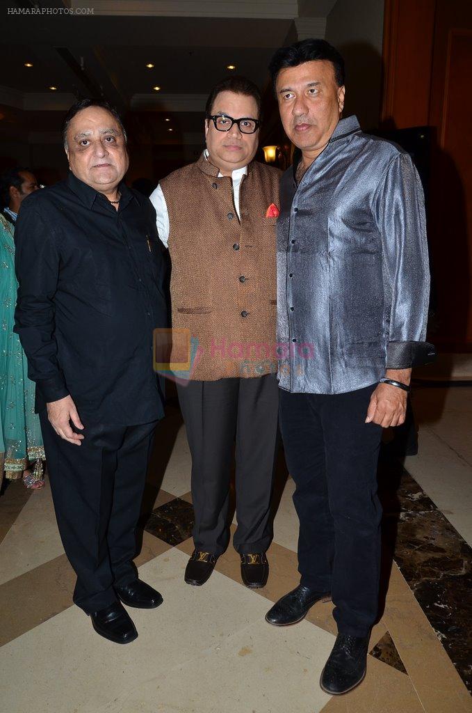 Anu Malik, Ramesh Taurani at Vashu Bhagnani's bash who completes 25 years in movie world in Marriott, Mumbai on 22nd March 2014