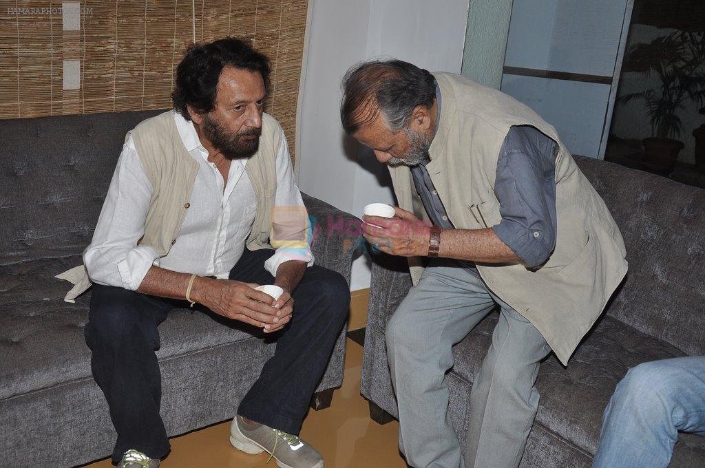 Pankaj Kapoor, Shekhar Kapur at the screening of the film Inam in Mumbai on 26th March 2014