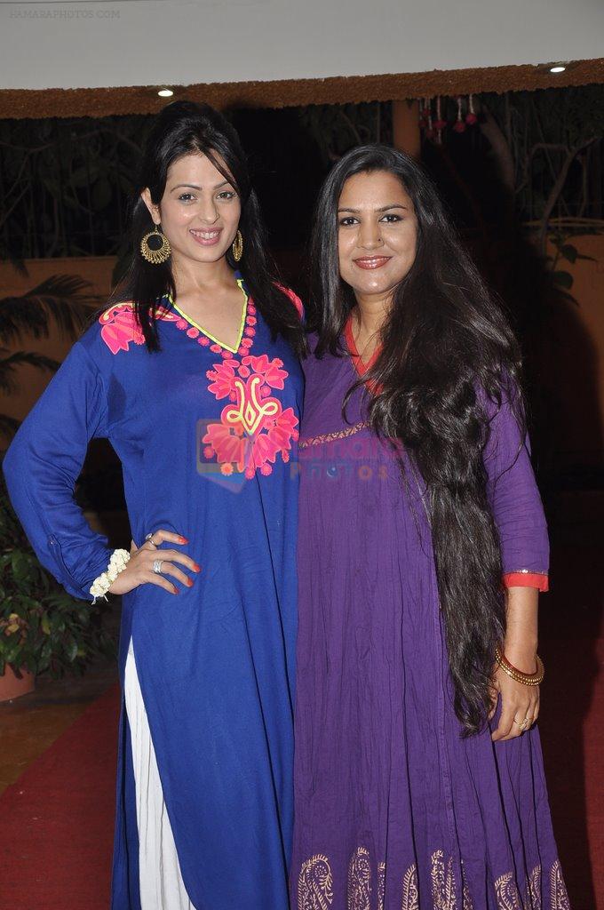 Anjana Sukhani at Music Mania's Shaam -e-Qwwali in Mumbai on 30th March 2014