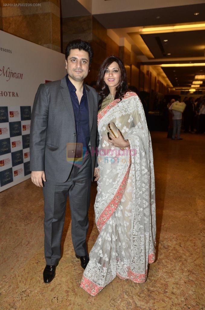 Sonali Bendre, Goldie Behl at the red carpet for Manish Malhotra Show Men for Mijwan in Mumbai on 1st April 2014