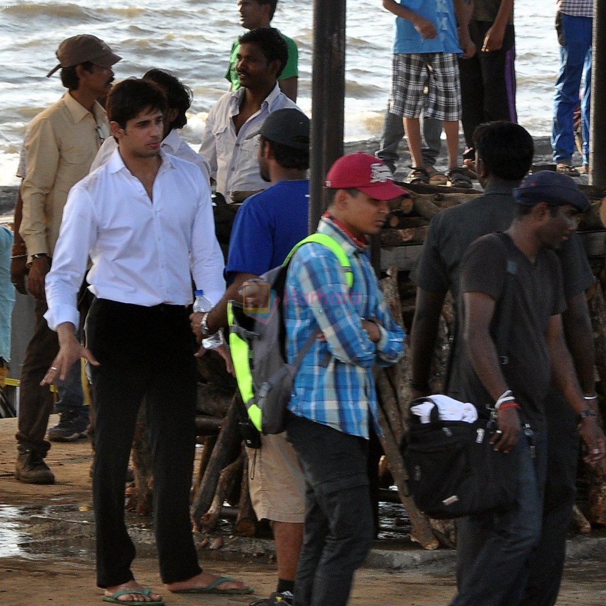 Sidharth Malhotra snapped on Villian Sets in Mumbai on 10th April 2014