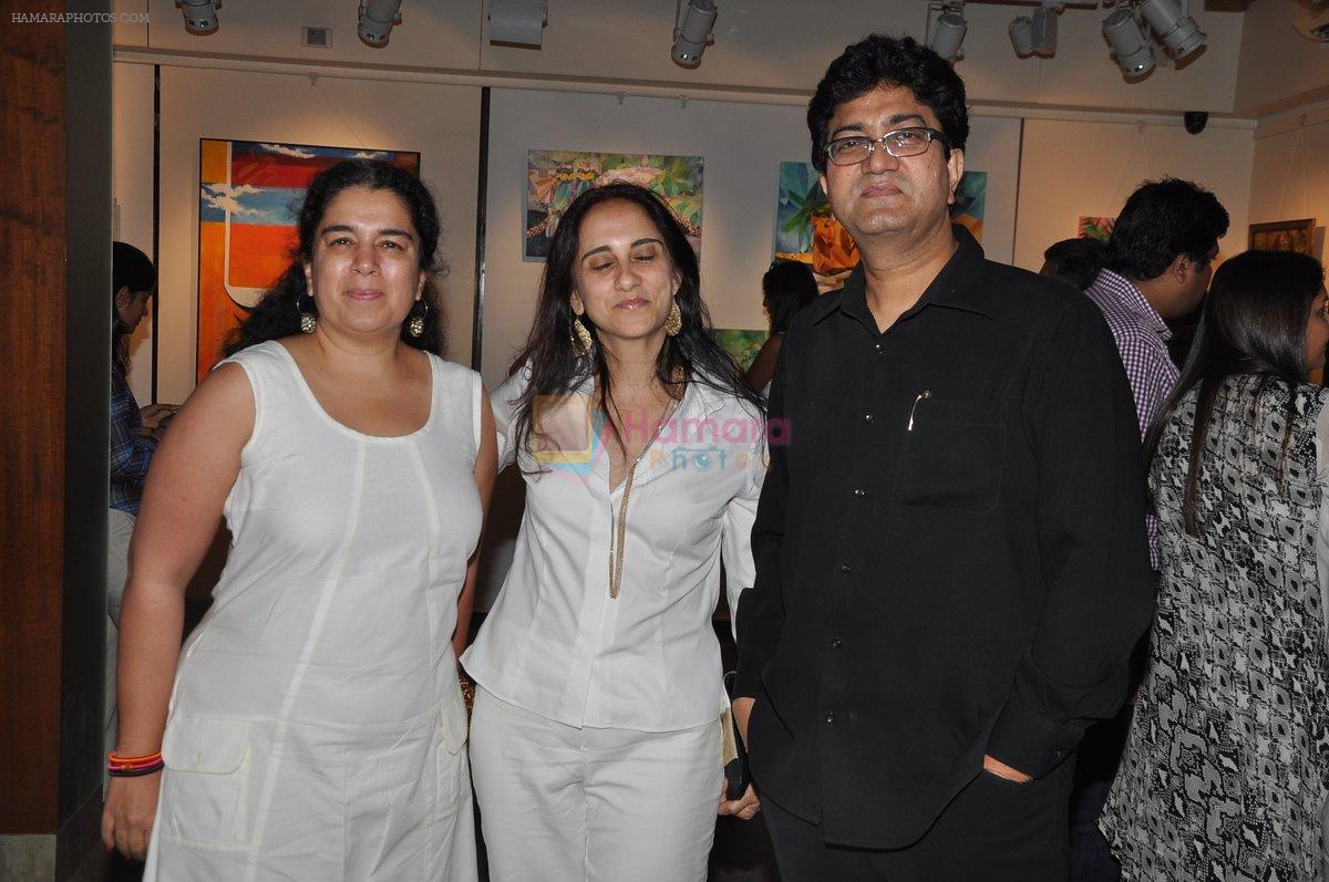 Parsoon Joshi, Reena Dutta at Aamir Khan's sister Nikhat Khan art showcase in Cymroza art gallery on 11th April 2014
