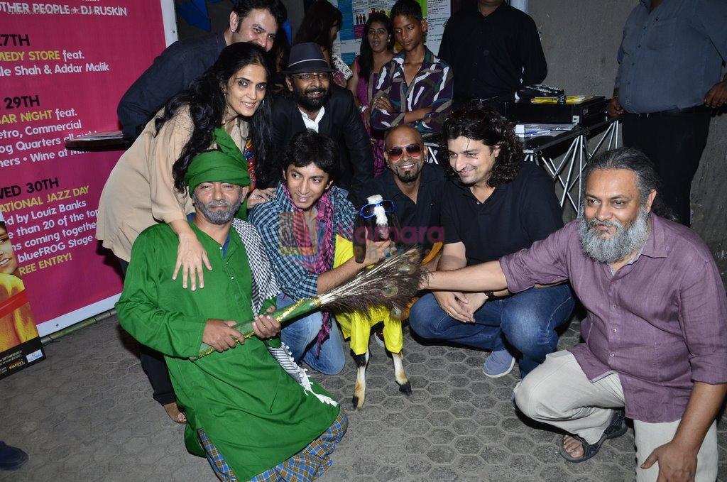 Anshuman Jha, Janaki Vishwanathan at Yeh Hai Bakrapur music promotion in Blue Frog, Mumbai on 21st April 2014