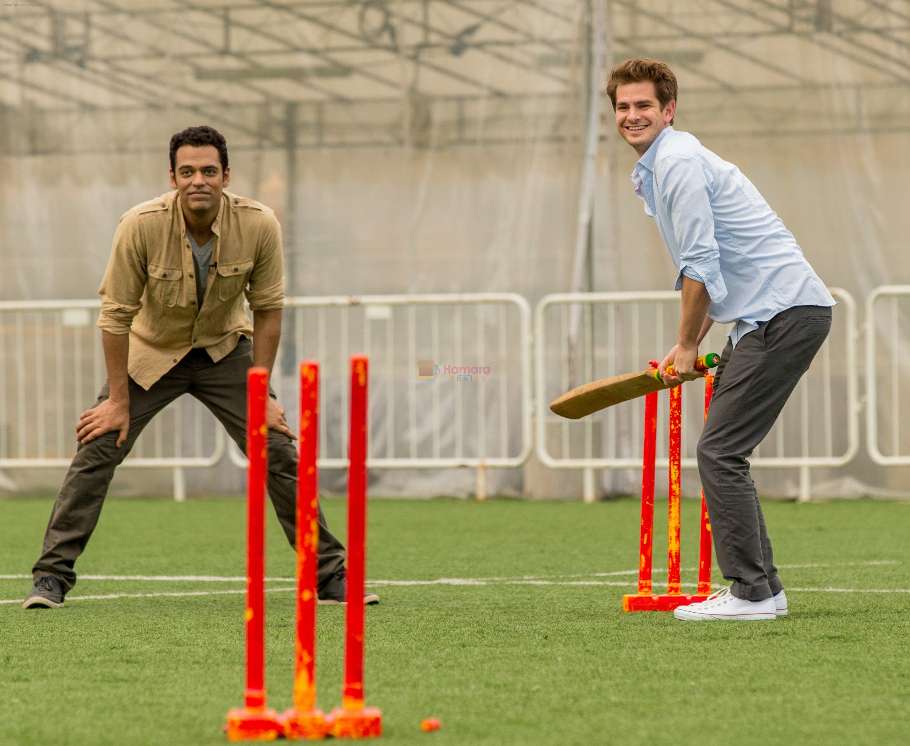 Samir Kochhar with Andrew Garfield playing cricket for the special episode of  Sony MAX Extraaa Innings 1