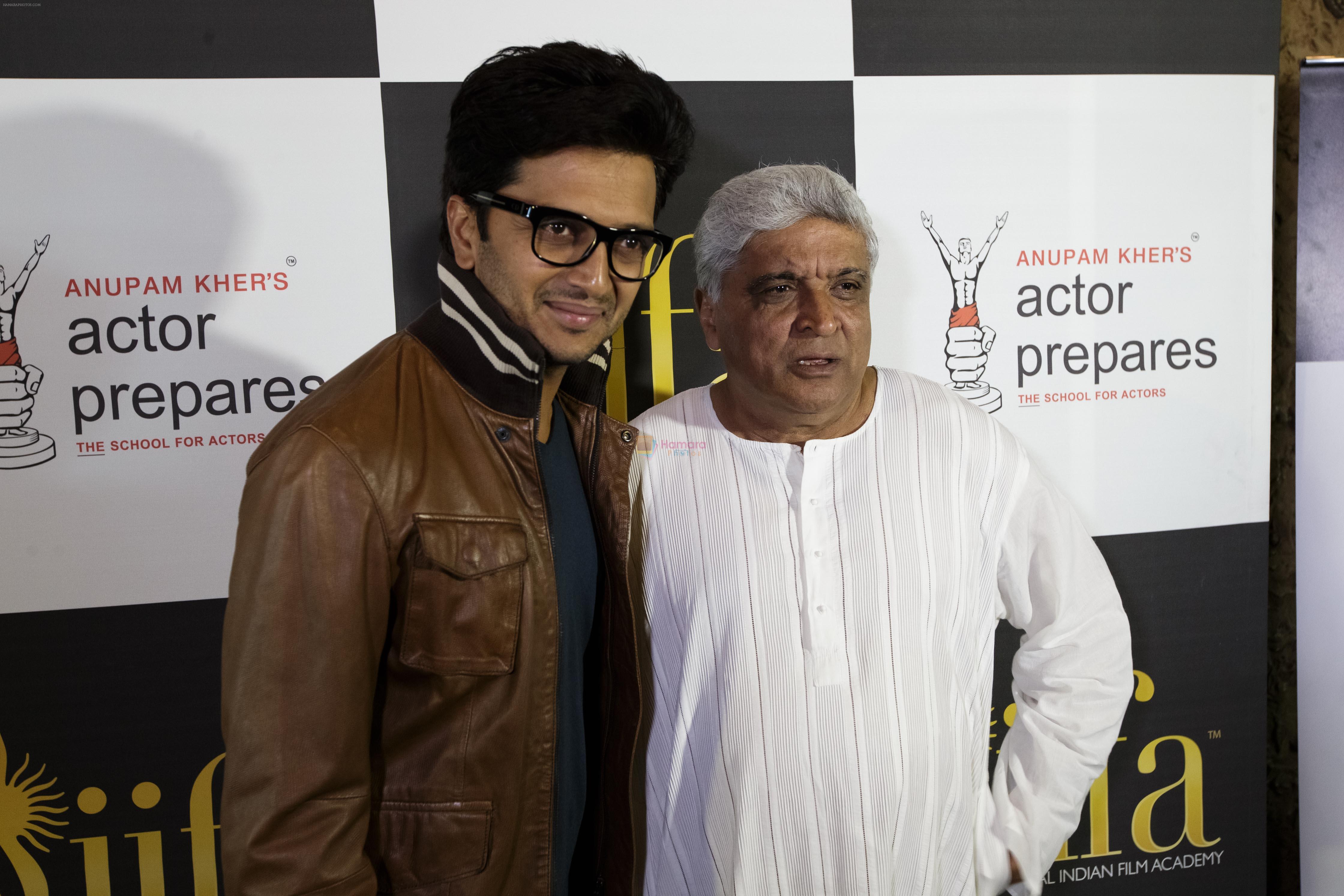 Riteish Deshmukh, Javed Akhtar at IIFA Premier and Workshop by Anupam Kher in Tampa Theater on 24th April 2014