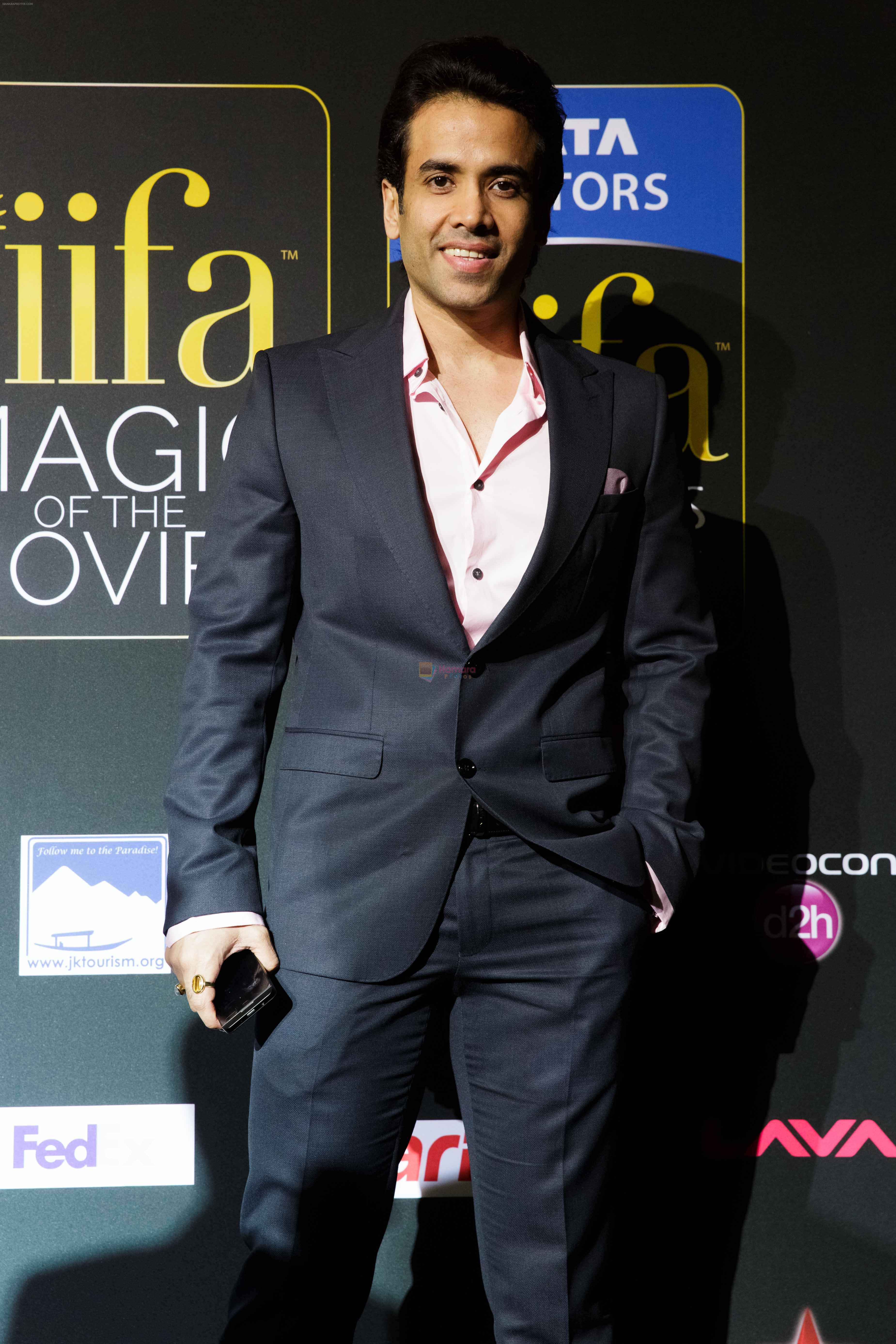 Tusshar Kapoor at IIFA Magic of the Movies Green Carpet in Mid Florida Credit Union Amphitheater on 25th April 2014