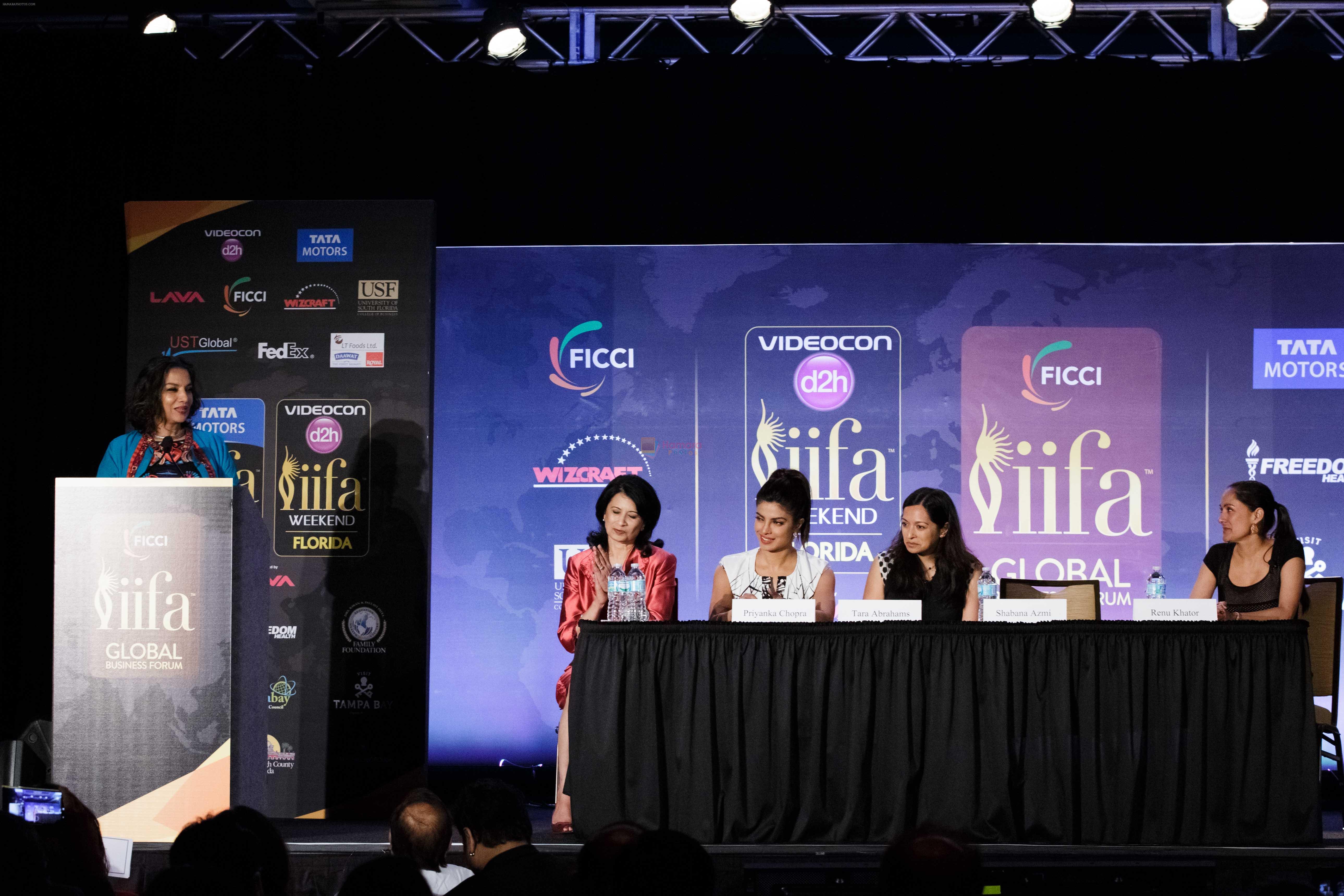 Shabana Azmi, Priyanka Chopra, Tara Abrahams, Renu Khator at Girl Rising Project in Tampa Convention Centre on 25th April 2014