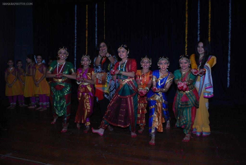 Neelima Azeem at Dance Day celebrations in Mumbai on 29th April 2014