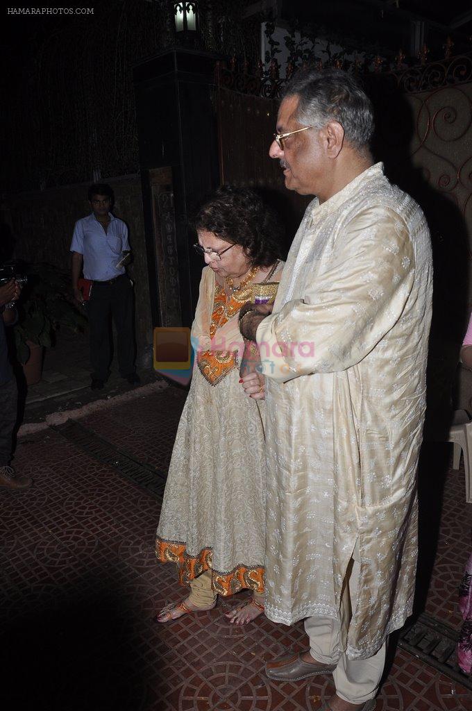 Siddharth Kak visit Aditya Chopra's residence in Mumbai on 4th May 2014