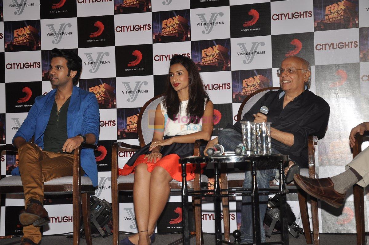 Anwita, Raj Kumar Yadav, Mahesh Bhatt at the Press conference of movie Citylights in Mumbai on 5th May 2014