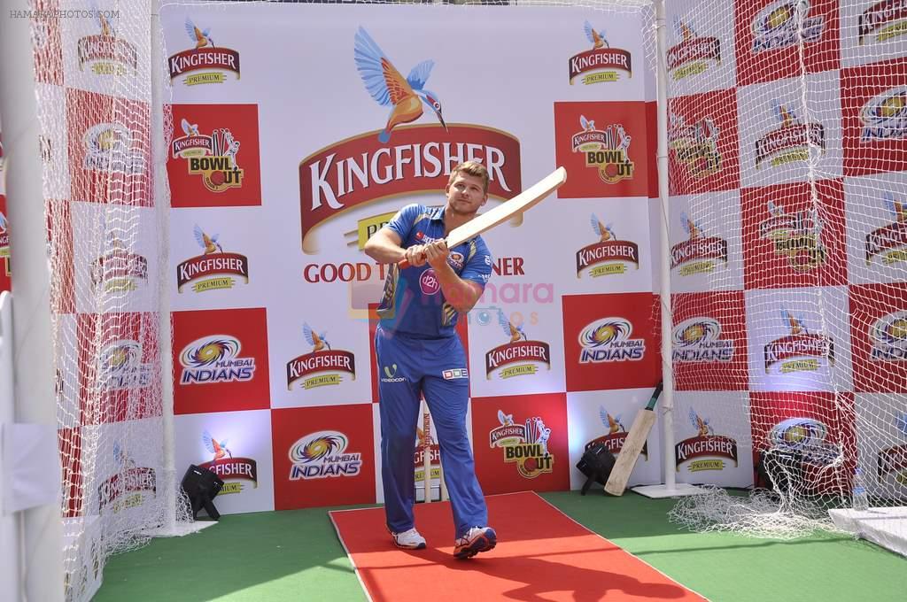 Mumbai indians at kingfisher bowl out event in Phoenix, Mumbai on 8th May 2014