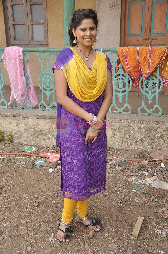 Sai Tamhankar on location of Pyar Vaali Love Story in Pancel, Mumbai on 10th May 2014