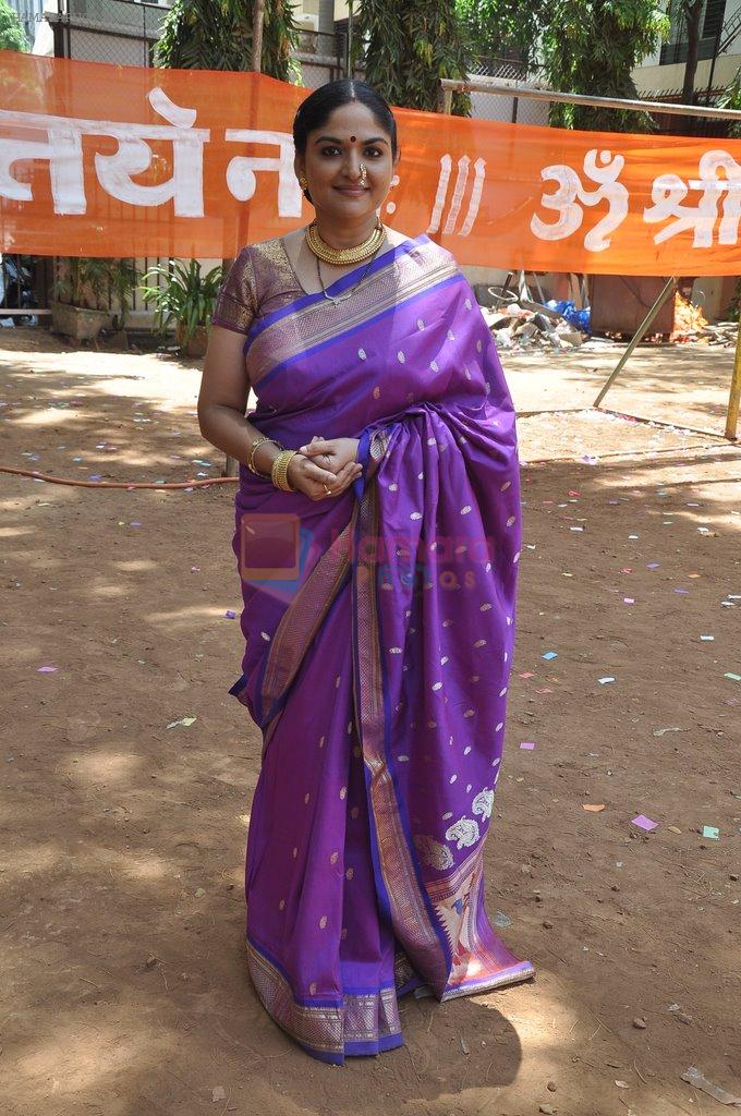 Indira Krishnan at Mahesh Manjrekar's film on location Janiva in Kandivli, Mumbai on 24th May 2014