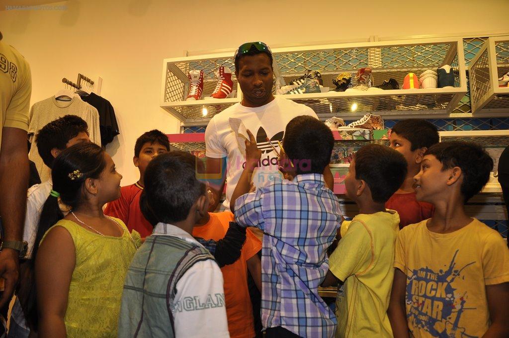 Keron Pollard promotes Addidas with kids in Palladium, Mumbai on 24th May 2014