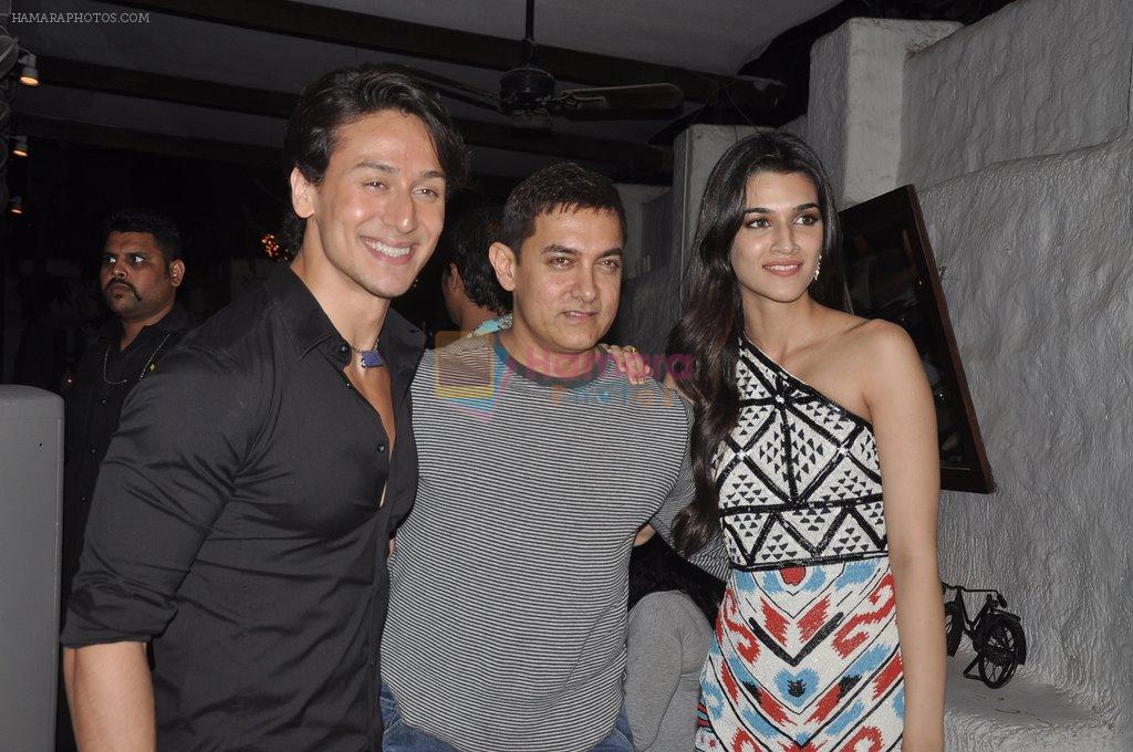 Aamir Khan, Tiger Shroff, Kriti Sanon at Heropanti success bash in Plive, Mumbai on 25th May 2014
