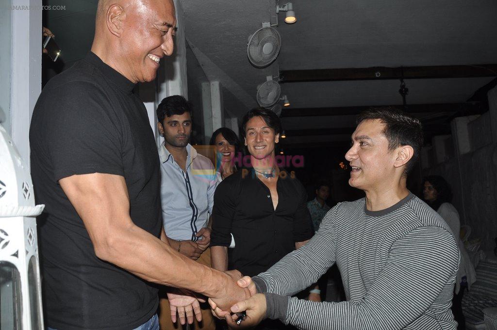 Tiger Shroff, Aamir Khan at Heropanti success bash in Plive, Mumbai on 25th May 2014