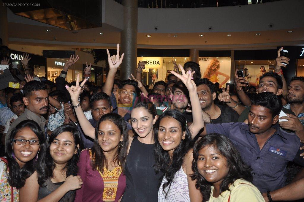 Kiara Advani with Fugly team visits Viviana Mall in Thane on 1st June 2014