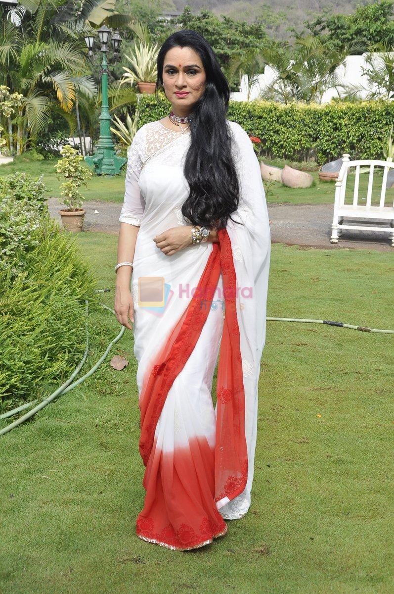 Padmini Kolhapure on sets of Ekk Nayi Pehchaan for Sony in Filmcity, Mumbai on 2nd June 2014