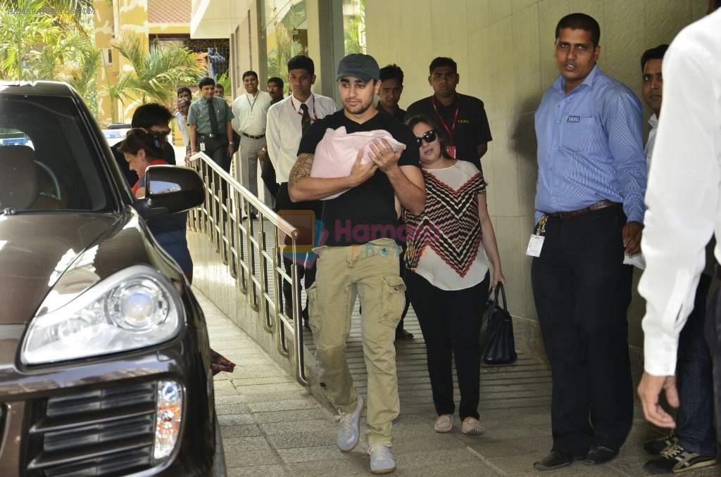 Imran Khan's baby discharged from hospital in Khar, Mumbai on 12th June 2014