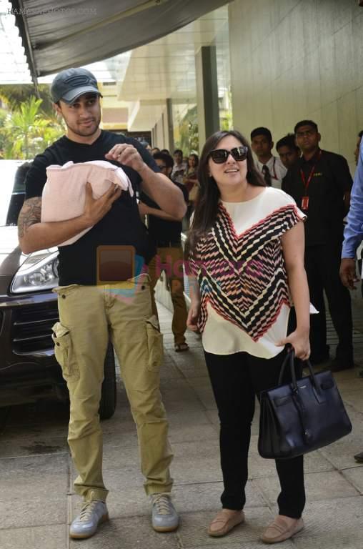 Imran Khan's baby discharged from hospital in Khar, Mumbai on 12th June 2014