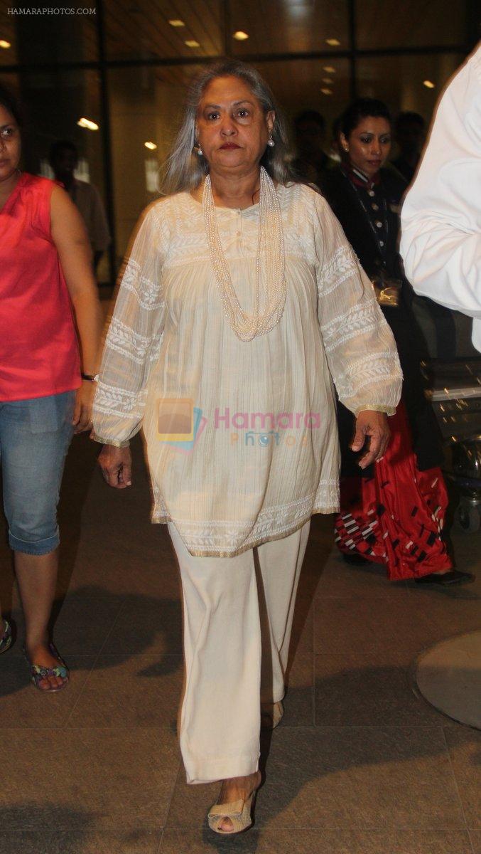 Jaya Bachchan snapped at international airport on 20th June 2014