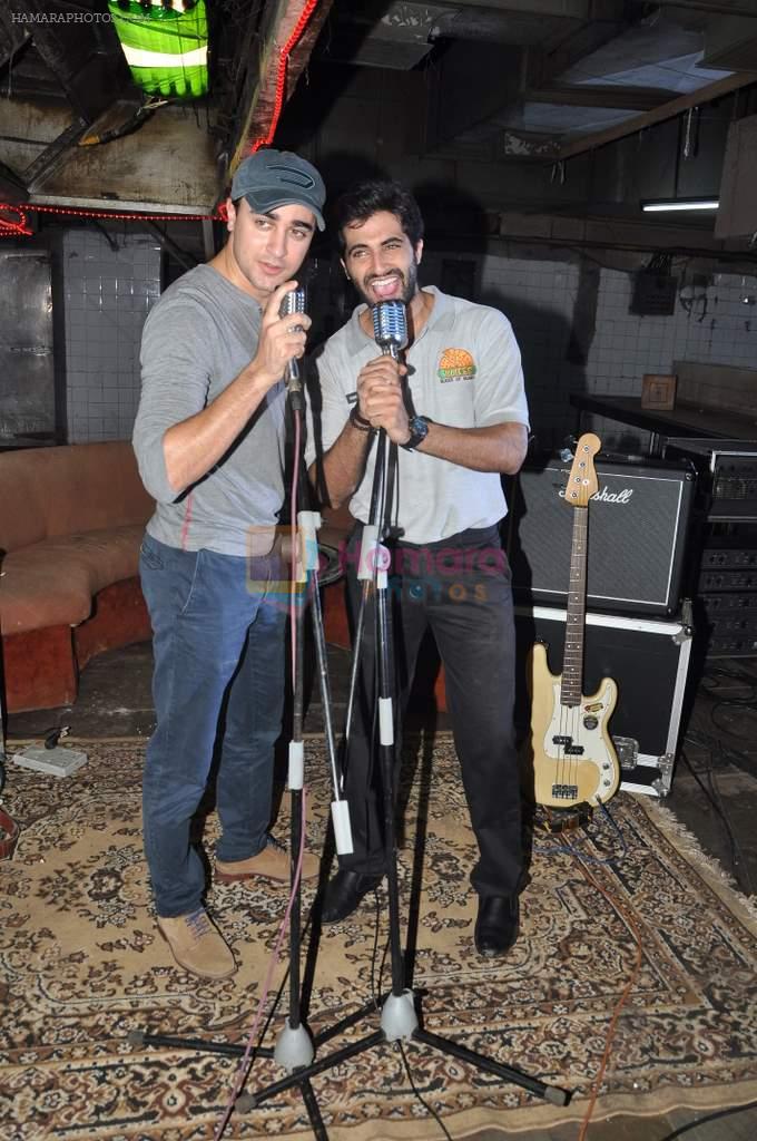 Imran Khan at the making of the music video Gimme Pizza for 3d horror film Pizza on 21st June 2014