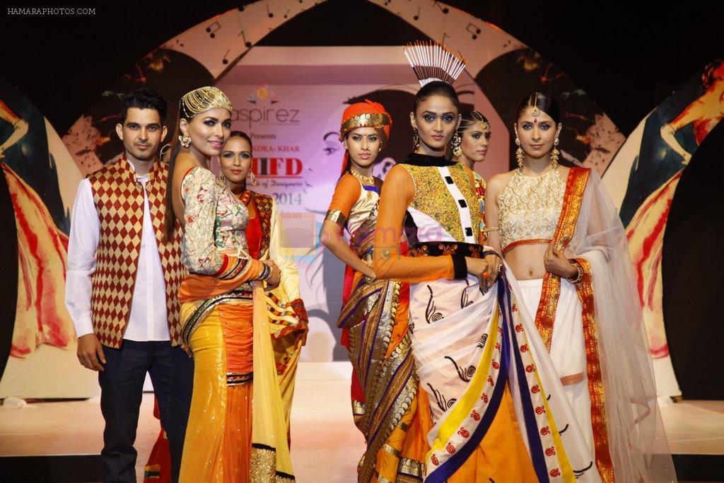 Parvati Omanakuttan on the ramp for INIFD show in Bandra on 26th June 2014