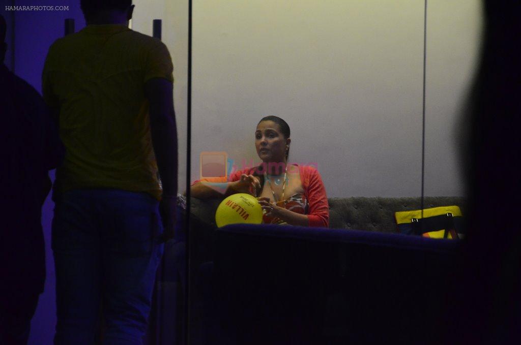 Lara Dutta at Riteish hosts special screening of Ek Villain in Sunny Super Sound on 26th June 2014