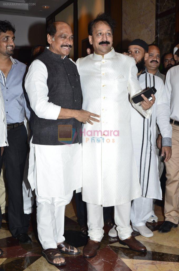Baba Siddiqui's iftar party in Mumbai on 6th July 2014