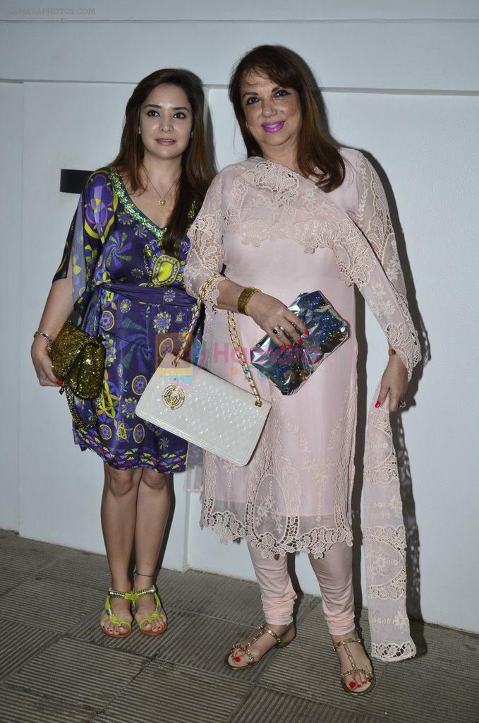 Zarine Khan,   Malaika Parekh at Rouble Nagi's brunch in Hakassan, Mumbai on 7th July 2014