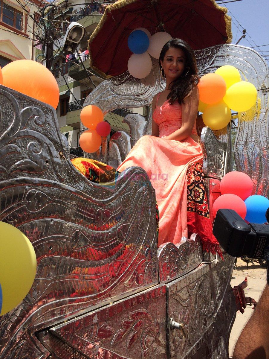 Surveen Chawla promote Hate Story 2 in Jaipur on 9th July 2014