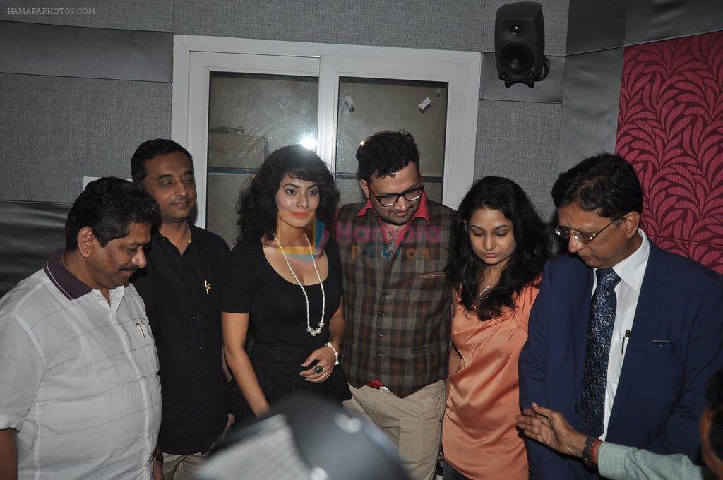 Manisha Kelkar at song recording in Mahada on 19th July 2014