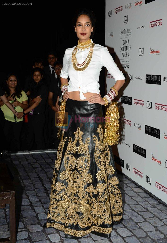 Lisa Haydon walks for Monisha Jaisingh at India Couture Week on 17th July 2014