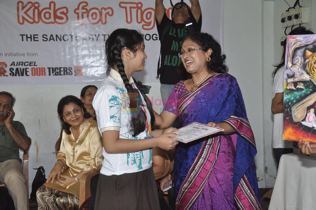 Naina Kanodia  at NDTV Save The Tigers contest in Dharavi, Mumbai on 24th July 2014