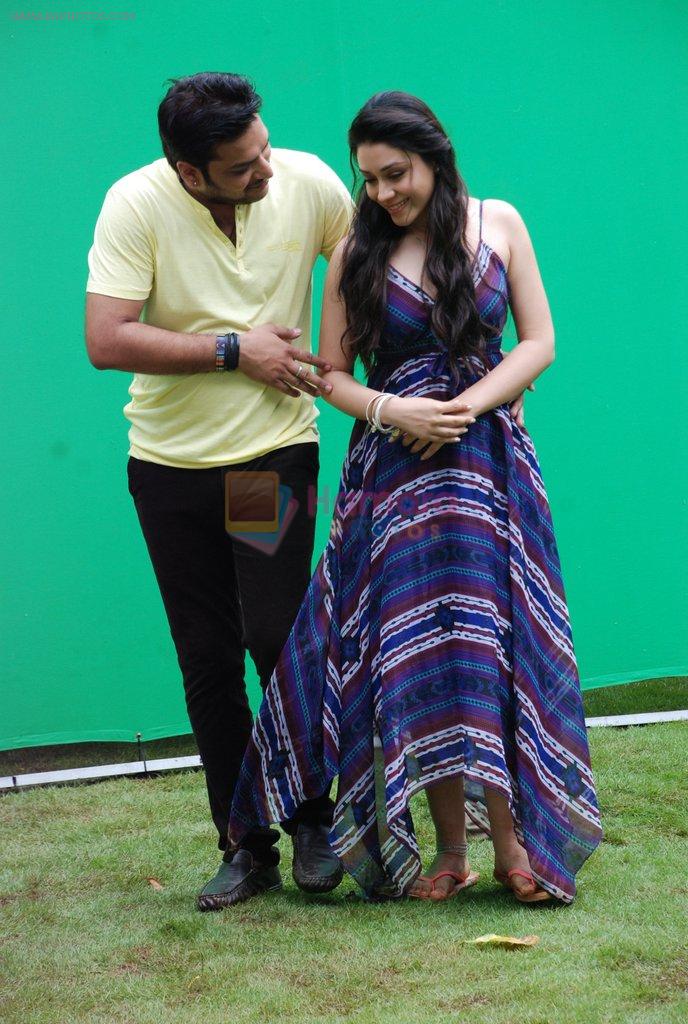 Ankit Saraswat with Anchal Singh at the shooting of Hai Tu in Madh Island on 4th Aug 2014