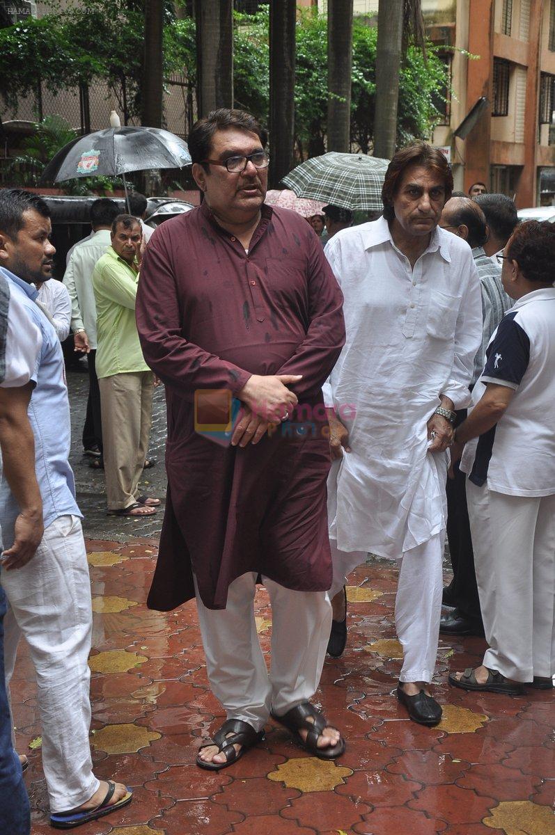 Raza Murad at Dharmesh Tiwari's sudden demise in Parle on 7th Aug 2014