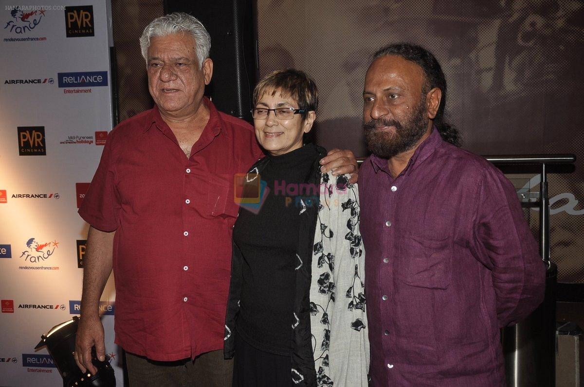 Om Puri, Deepa Sahi, Ketan Mehta at Premiere of The 100 foot journey hosted by Om Puri in PVR, Mumbai on 7th Aug 2014