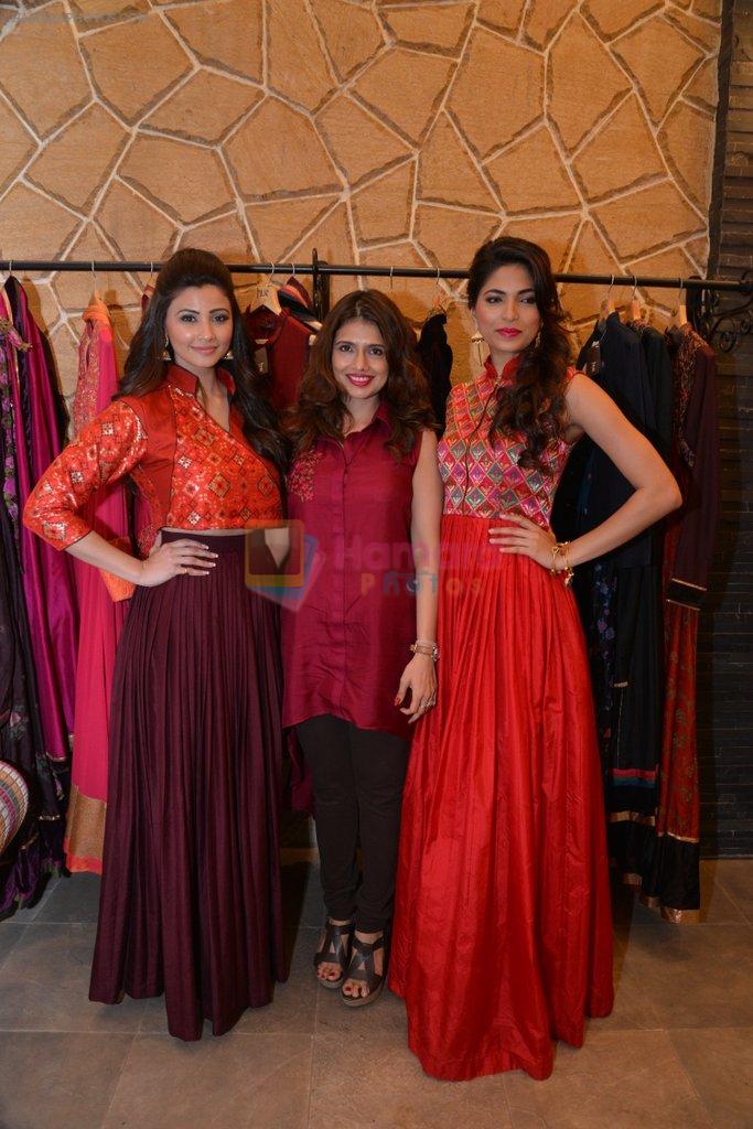 Daisy Shah, Parvathy Omanakuttan at Shruti Sancheti and Ritika Mirchandani's preview at Hue store in Huges Road on 7th Aug 2014
