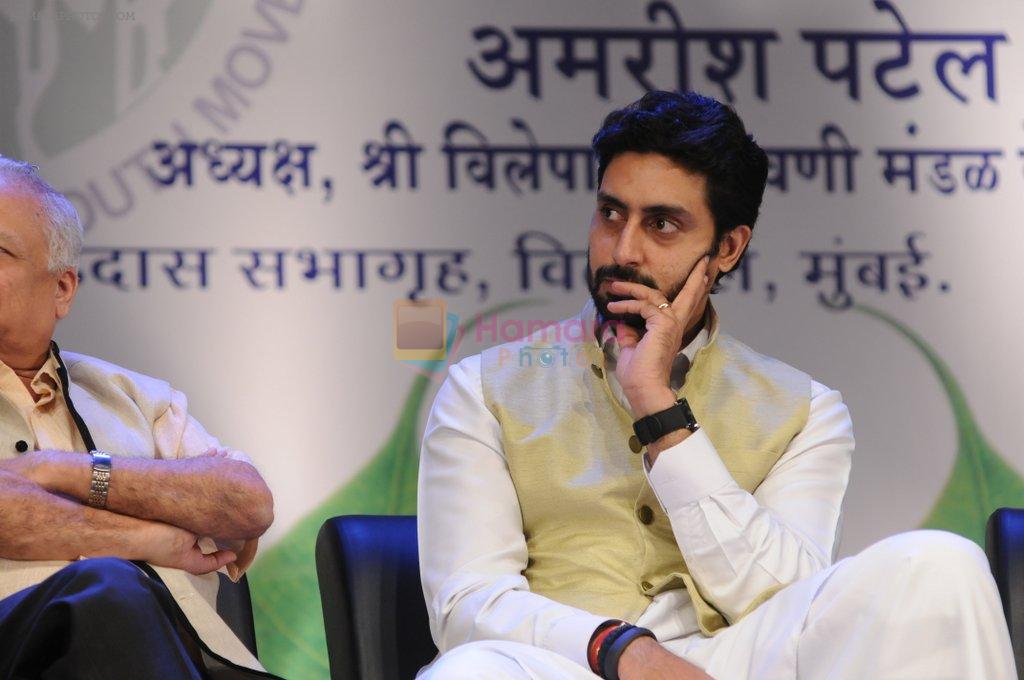 Abhishek Bachchan at Yuvak Biradri's 40 th anniversary in Bhaidas Hall on 8th Aug 2014