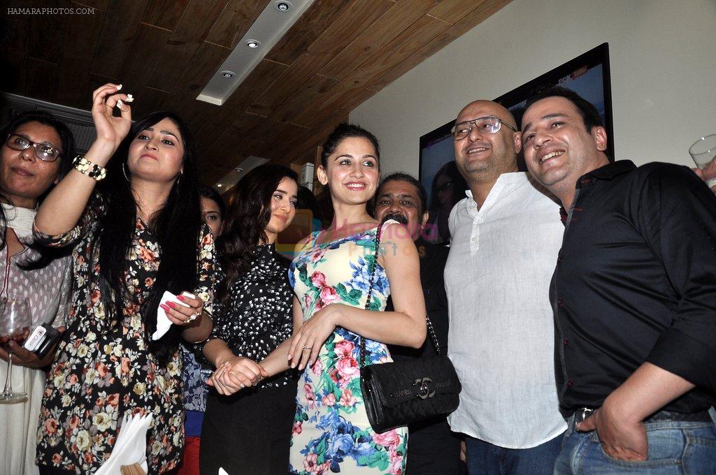 Sanjeeda Sheikh, Simone Singh, Vatsal Seth at Ek Haseena Thi 100 episodes completion at Eddie's Bistro Pali Hill on 8th Aug 2014