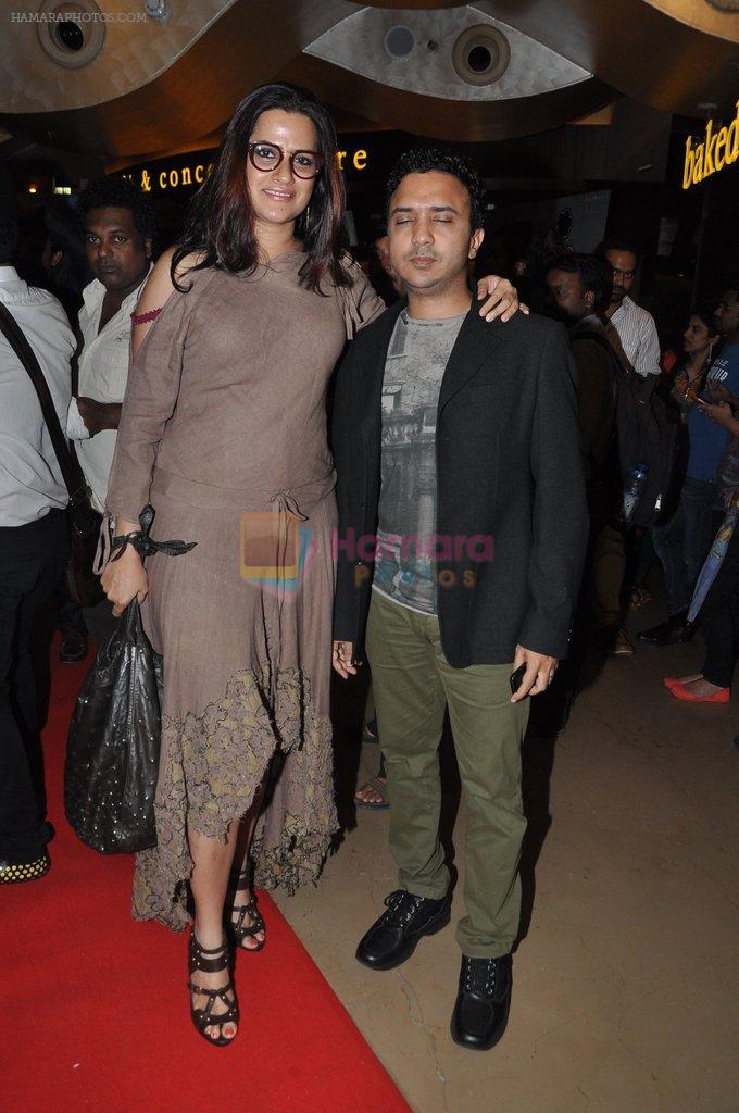 Sona Mohapatra at the launch of trailer Ekkees Toppon Ki Salaami in PVR on 11th Aug 2014
