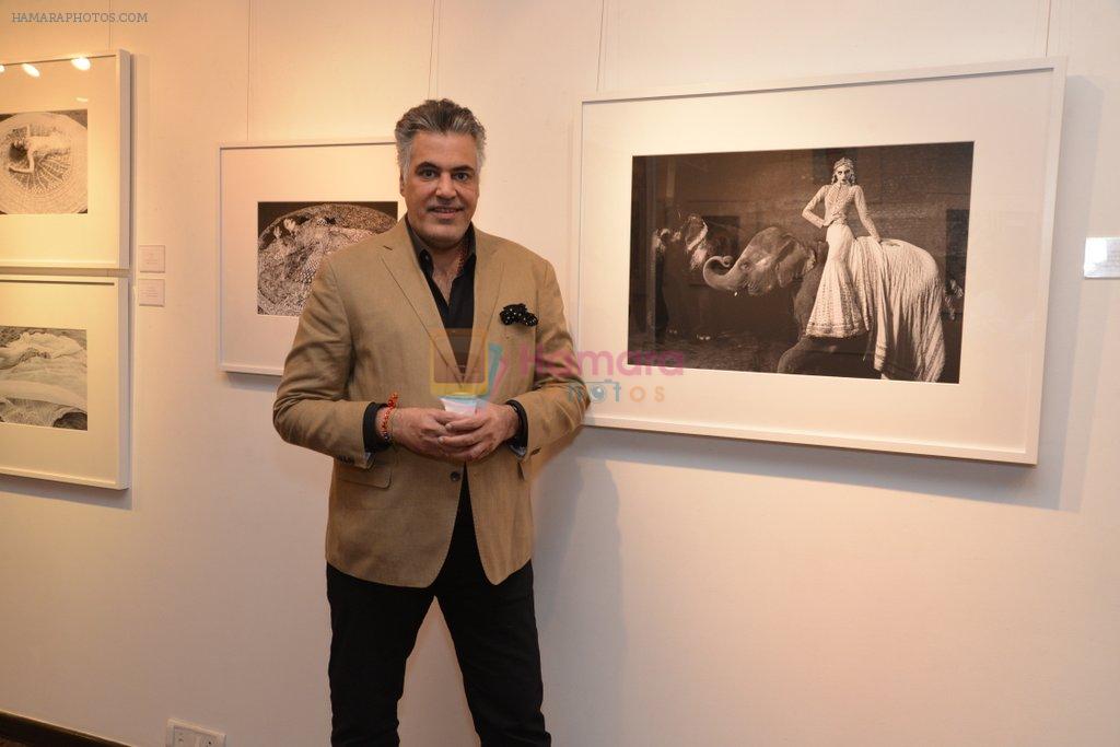 Abu Jani at photographer Ram Shergill's exhibition presented by Vacheron Constantin in Saffron Art, Worli on 12th Aug 2014