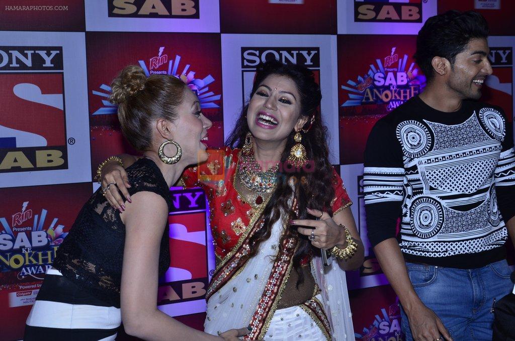 Debina Banerjee, Gurmeet Chaudhary at SAB Ke anokhe awards in Filmcity on 12th Aug 2014